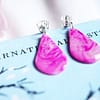 DSC00282 Handgemachte rosa Tropfen-Ohrringe aus Resin – Glitzer Marmor Look