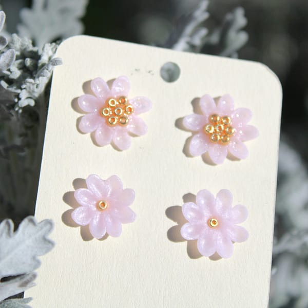 2er Set Blüten Ohrstecker Rosa – Handgemachte Blumen Ohrringe aus Edelstahl & Polymer Clay | Kirschblüten Schmuck