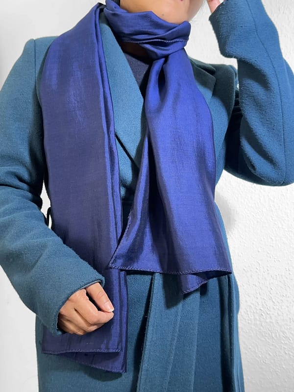 Seidenschal – Blau, handgefärbt
