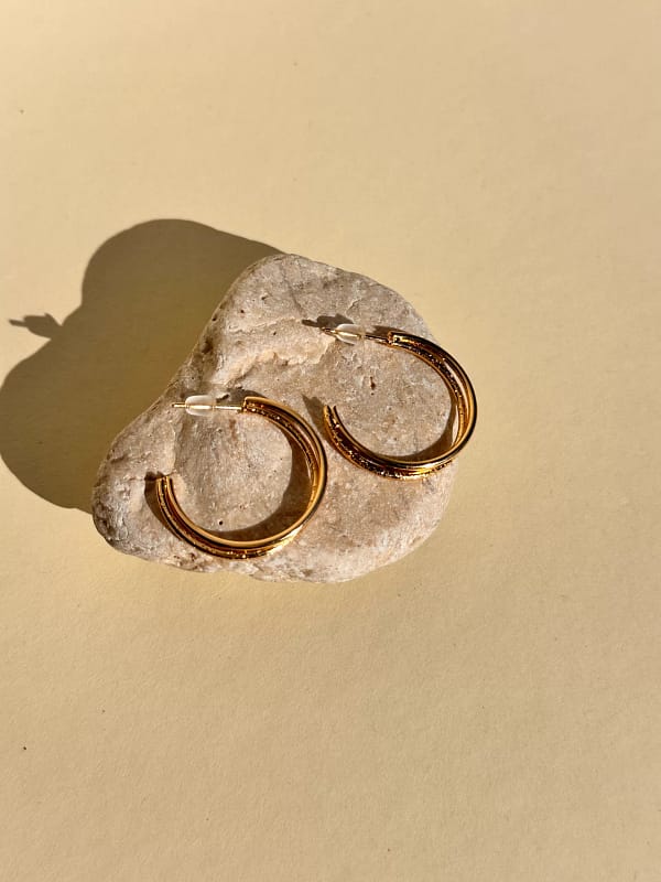 Double Sleek Hoops Gold