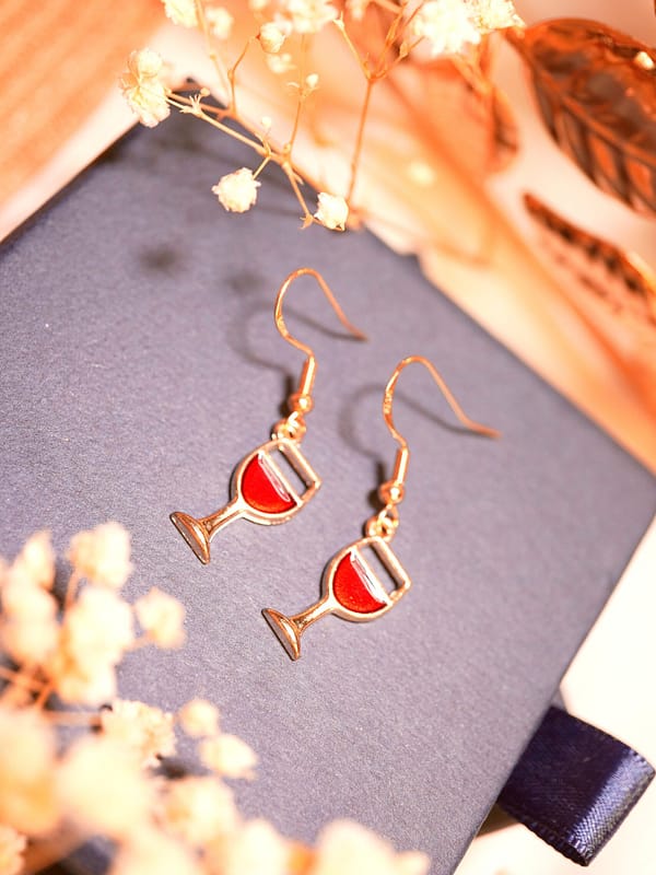 bright_DSC00762 Weinmoment Rot – Emaille-Ohrringe