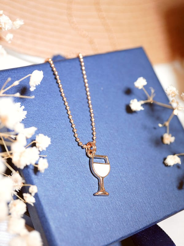 bright_DSC00817 Weißweinmoment – Halskette mit Weinglas-Anhänger