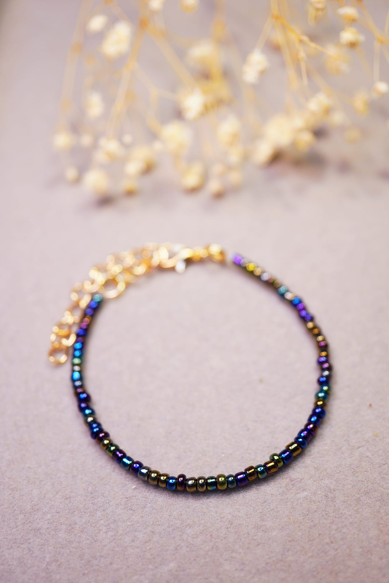 Perlenarmband „Galaxieglanz“ – Mystisch & Modern